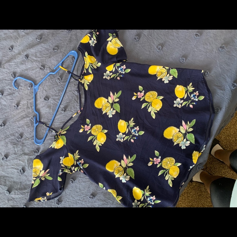 Kaileigh lemon top